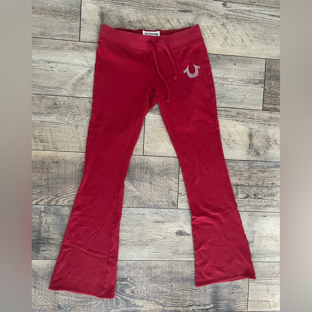 True Religion red flare jogger. Size small. Rhinestone logo.